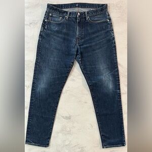 EUC GAP Medium Wash Athletic Fit Jeans Size 33 X 32